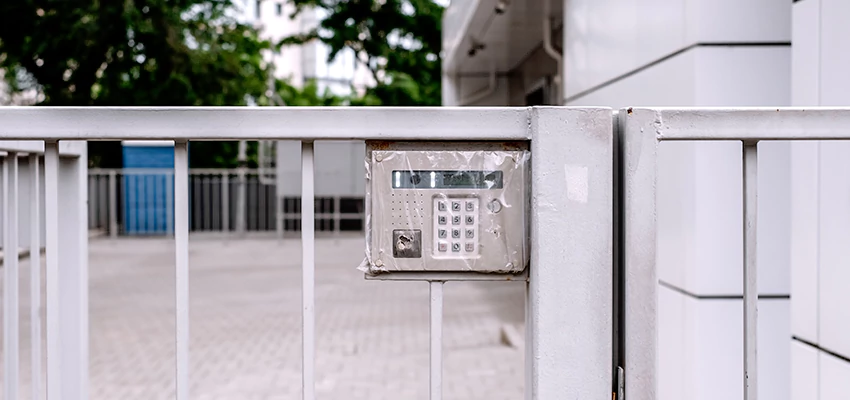 Gate Locks For Metal Gates in Oak Hills, California