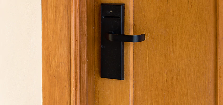 Home Security And Alarm Monitoring in Oak Hills, California